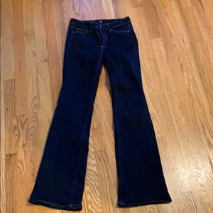 GAP perfect boot jean in size 27